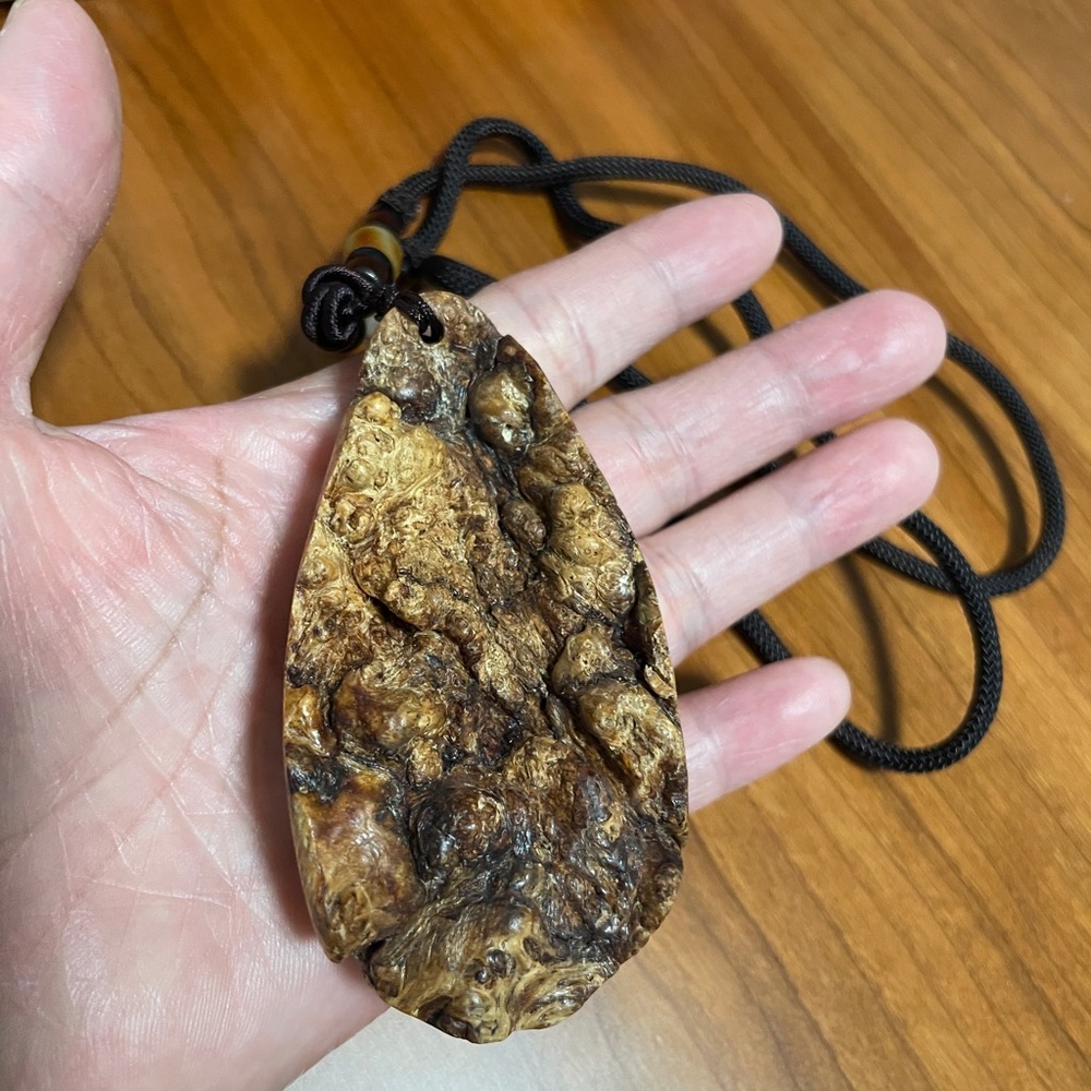 New handmade natural wood pendant necklace